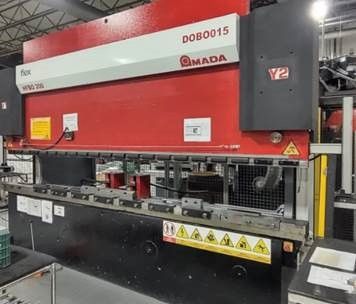 Amada HFB0 2204 HYDRAULIC PRESS BRAKE 242 Ton