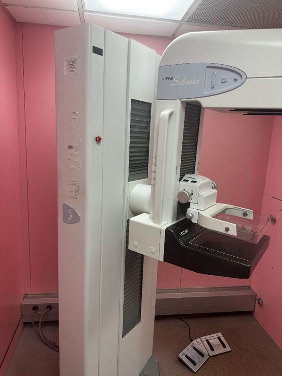 Hologic Lorad Selenia DR 2D Mammography