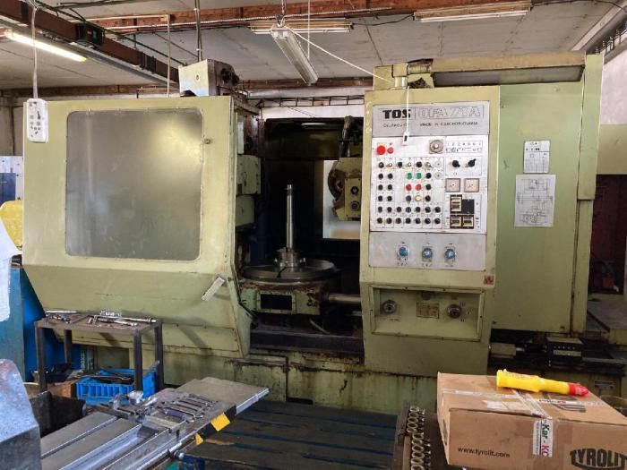TOS OFA 71 A Variable Gear machinery - Gear milling machines