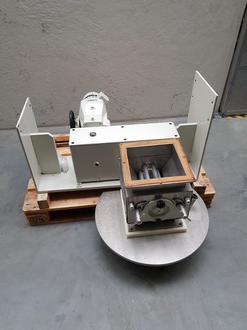 GRANULATOR