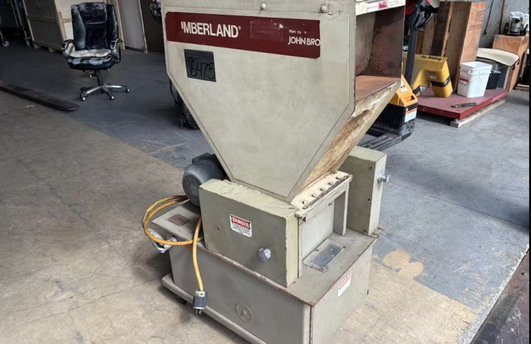 Cumberland 812 Granulator