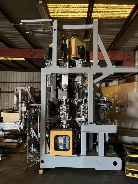 CPX8 (8) Cavity PET Reheat Stretch Blow Molding Machine