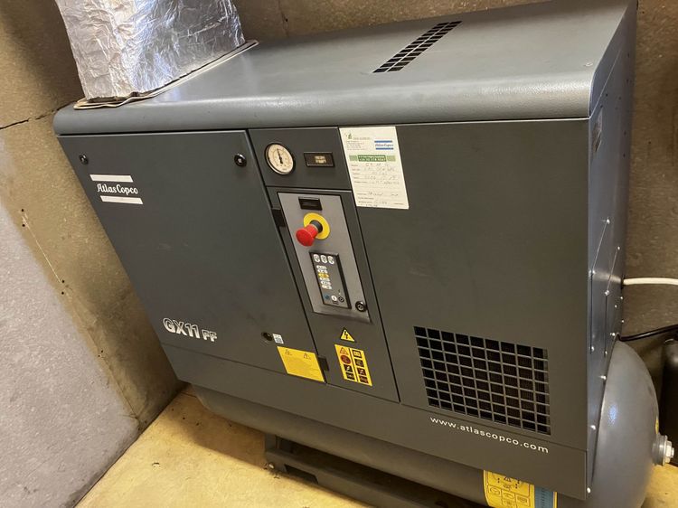 Atlas Copco GX11FF tank capacity 270 l