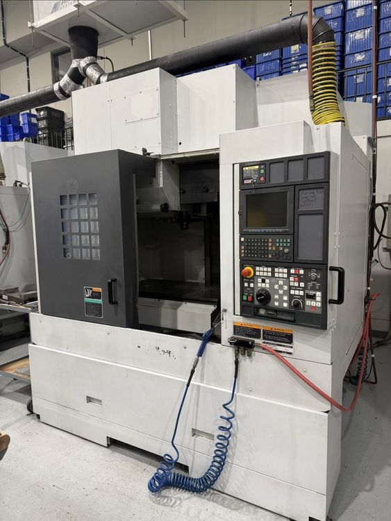 Mori Seiki Duracenter 5 4th axis ready