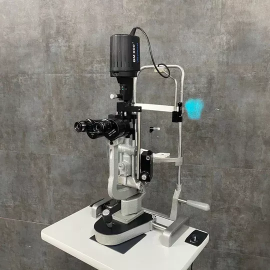 Haag Streit BM 900 LED Slit Lamp