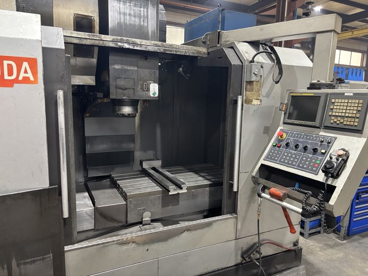 Toyoda BM 850  3 Axis