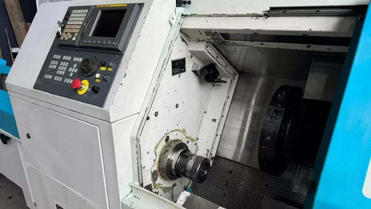 Colchester Fanuc 21i-T CNC Control System 4000rpm Colchester Tornado a50 cNC Lathe 2 Axis