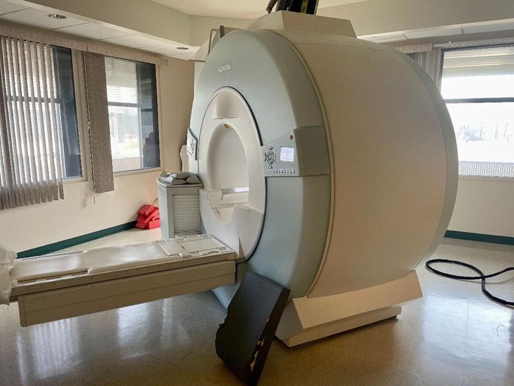 Siemens Espree 1.5T MRI