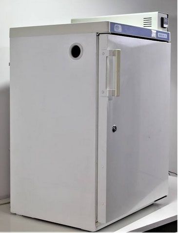 Selecta MEDILOW-S Cooled incubator