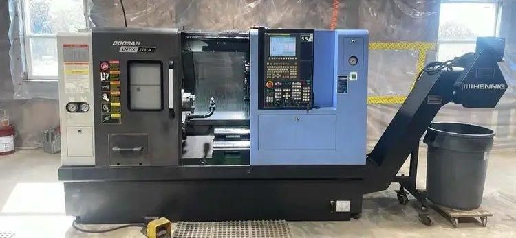 Doosan Fanuc Series-i CNC 6000 rpm LYNX 220LMA 3 Axis