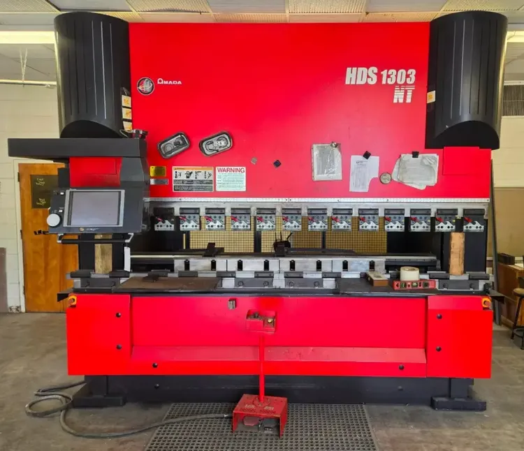 Amada HDS 1303  143 Ton