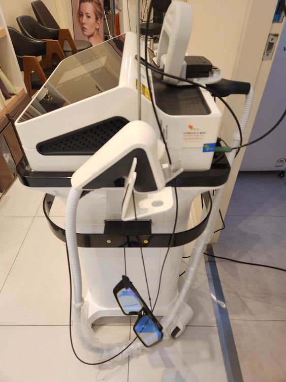 Asclepion QuadrostarPro Yellow Laser