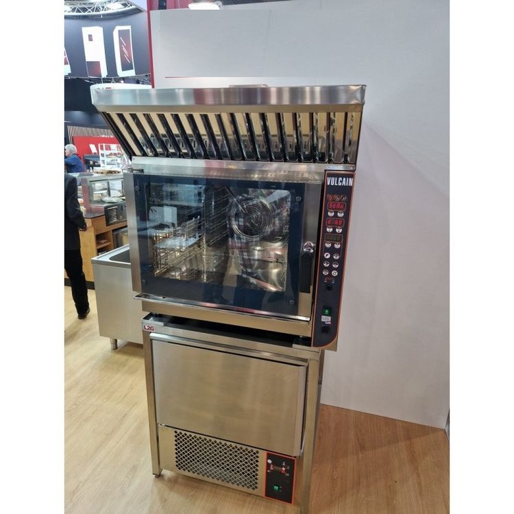 Vulcan Self-cleaning electric combi oven