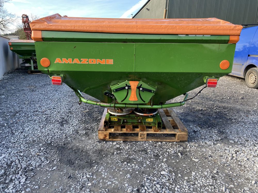 Amazone Fertiliser spreader