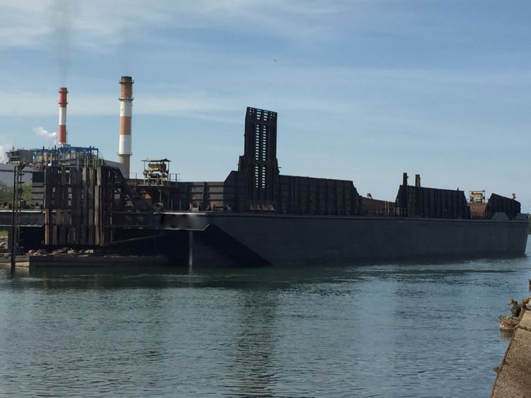 Deck Barge with Bin Walls Size: 300’ x 80’ x 18’