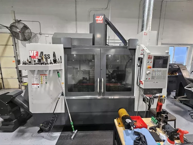 Haas VF-4 SS 3 Axis