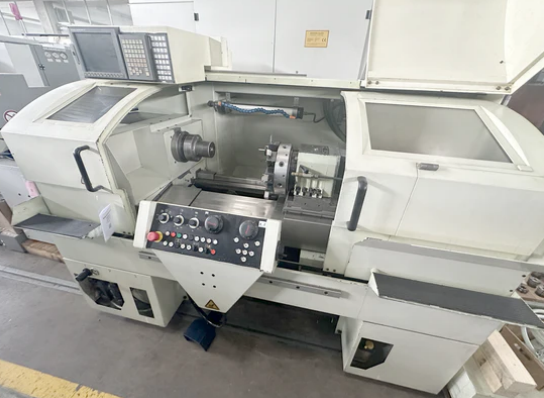Schaublin GE Fanuc Series 18i-T 4,000 t/min 180 CCN R-T 2 Axis