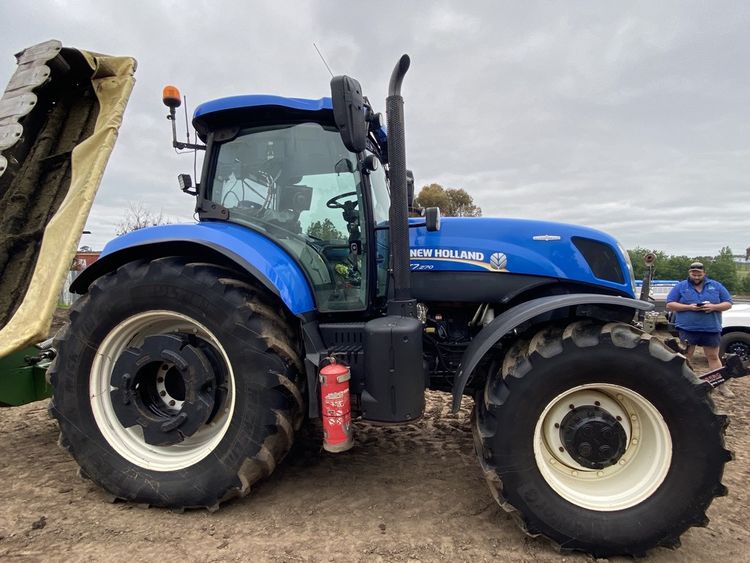 new holland 270 prasa