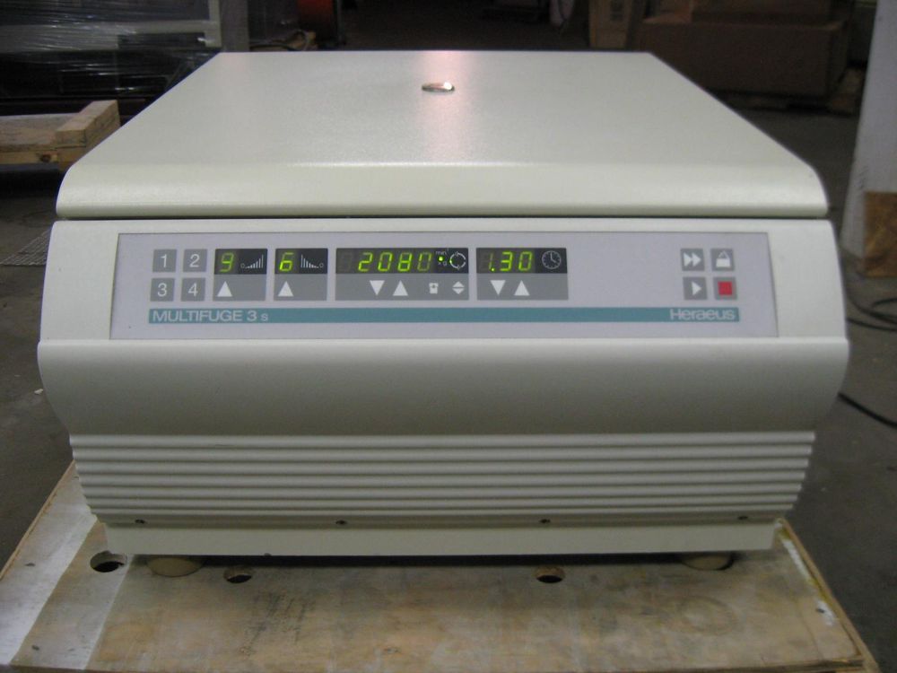 Heraeus Multifuge 3S Centrifuge