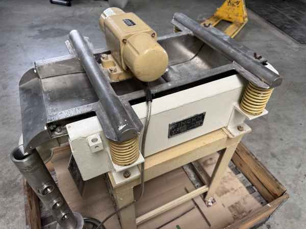 Finckh 0,1m2 Vibrating Screen E1-- Laboratory Screen