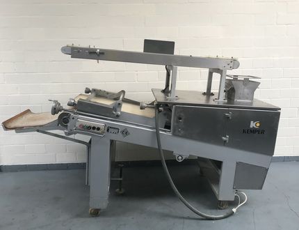 Kemper SU-L moulding machine