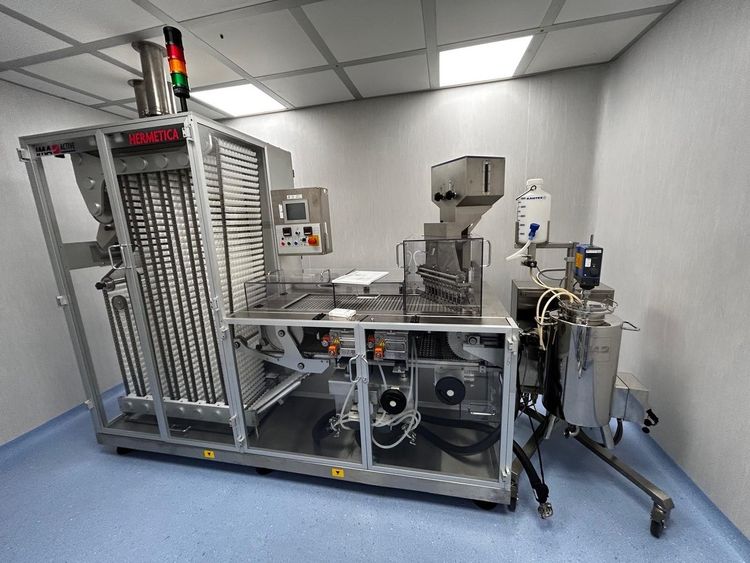 Ima HERMETICA 100 Capsule banding machine