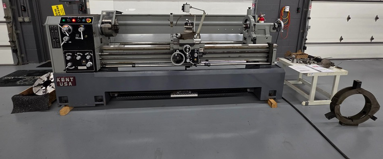 Kent Precision Gap Bed Lathe 1,500 rpm CS-2280