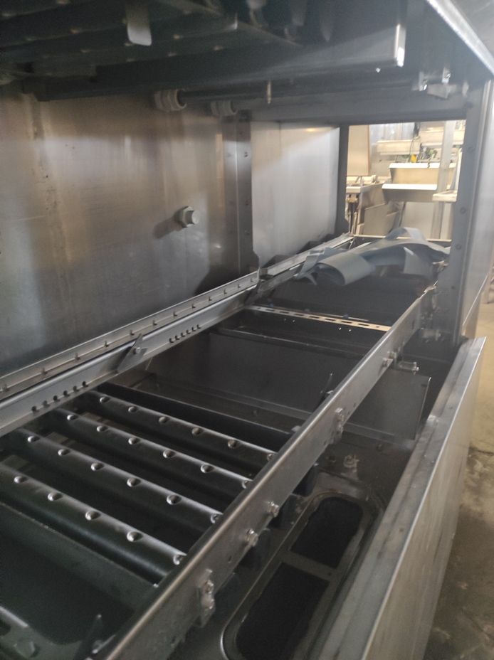 Hobart CNA-L CONVEYOR RACK-TYPE DISHWASHER