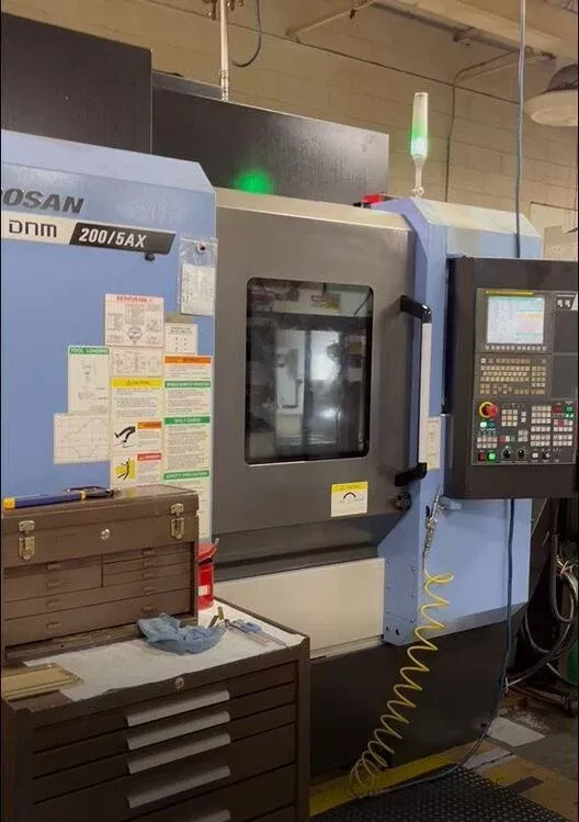 Doosan DNM 200/5AX 5 Axis