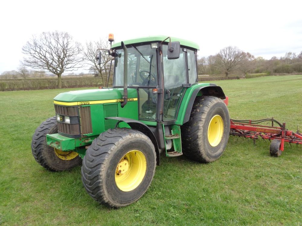 John Deere 6010 Tractor 3338