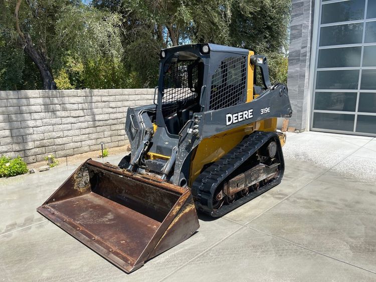 John Deere 319E Skid Steer Loader