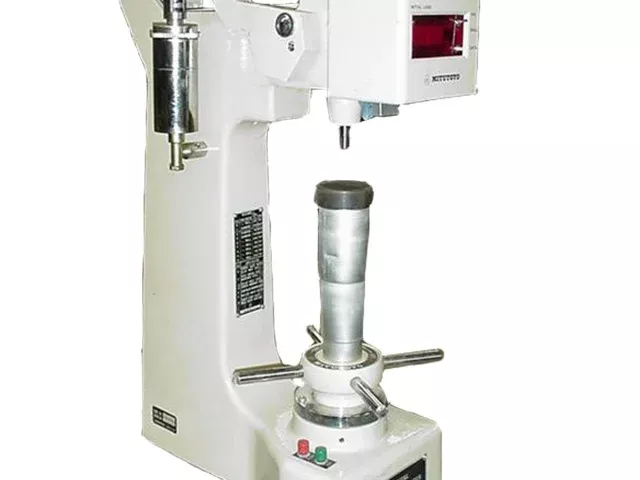 Mitutoyo 940-142 Hardness tester