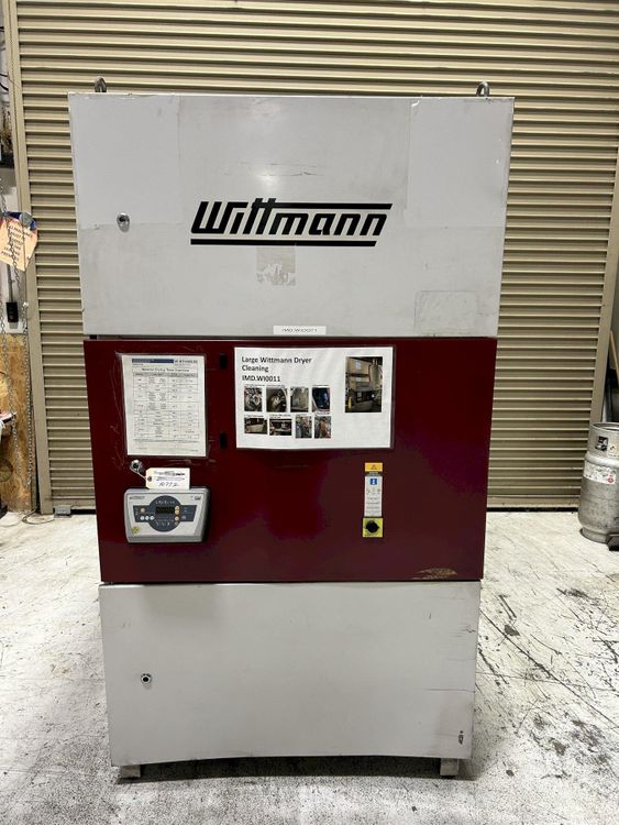 Wittmann E450 Material Dryer with Hopper