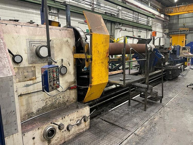 Gurutzpe 2-axis DRO by Fagor Variable Speed SUPER BT DE 8000 2 Axis