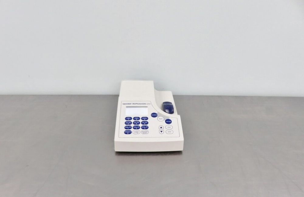 Eppendorf Biophotometer Plus Spectrophotometer