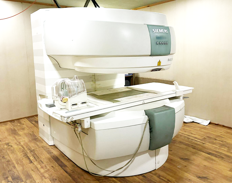 Siemens Magnetom C 0.35T MRI