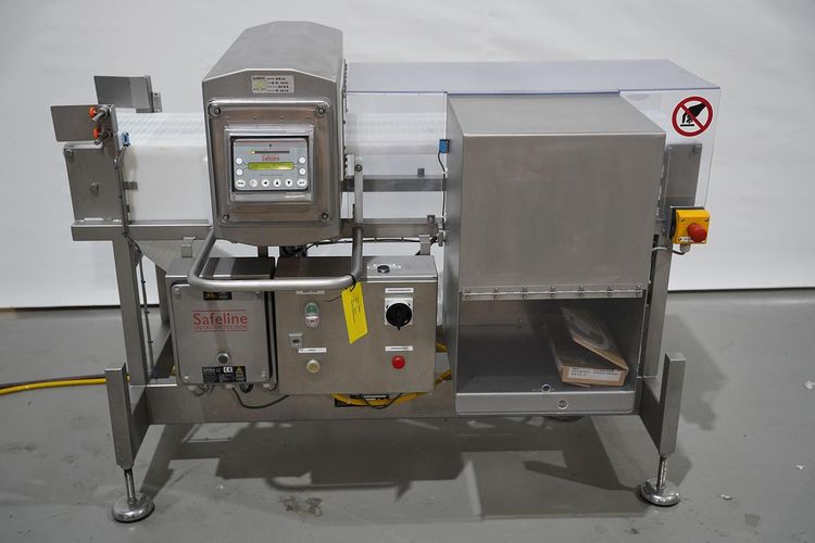 Safeline Metal Detector