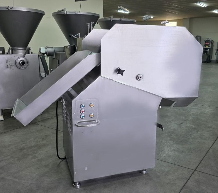 Laska GS 530 Frozen meat block guillotine