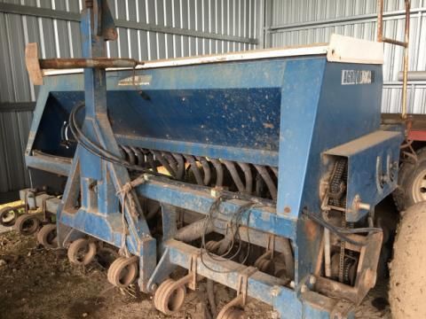 AD3000 Seed drill