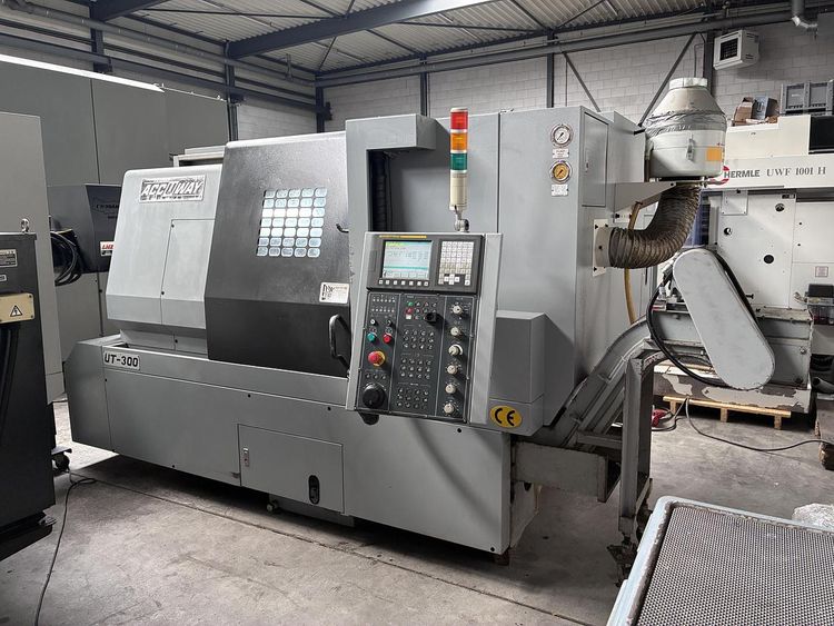 FANUC Series 0i-TC 3500 rpm ACCUWAY UT-300 2 Axis