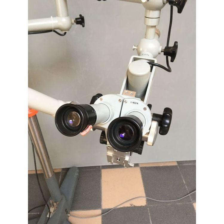 ZEISS OPMI 1 Surgical Microscope