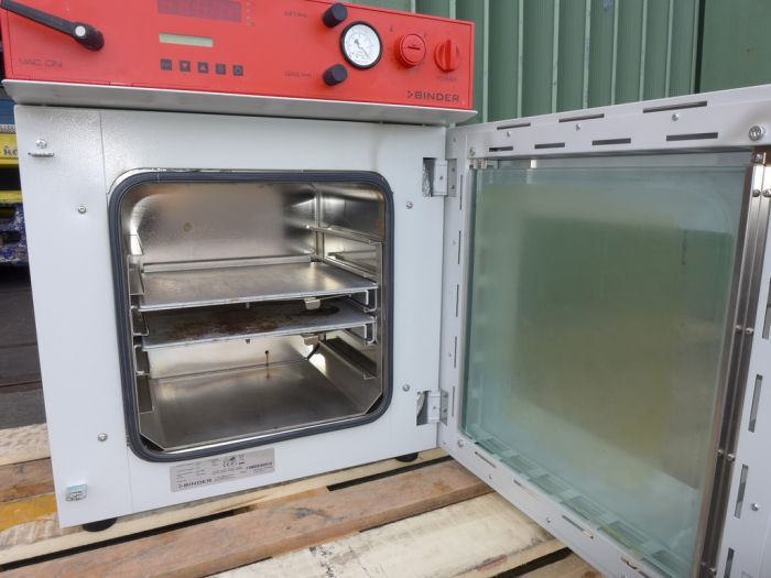 Binder VD-53 Drying oven