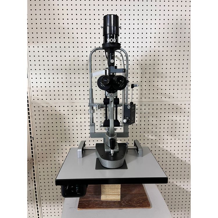 Haag Streit BM900 Slit Lamp