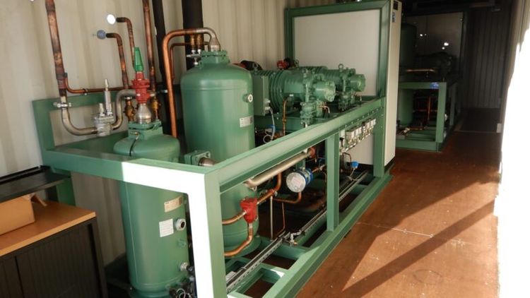 Bitzer HSN 6461-50 (2x) Cooling capacity:    102 kW
