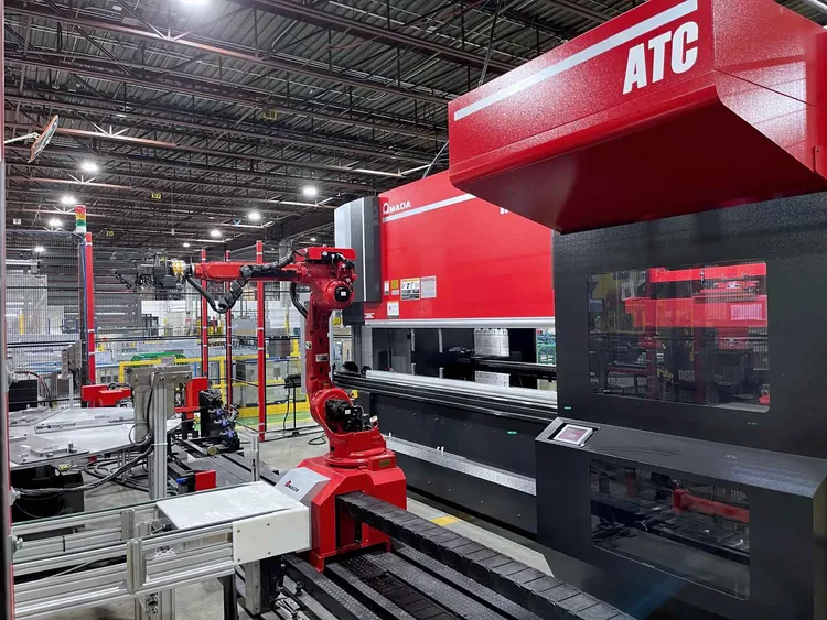 Amada HG1003ARS Robotic Bending Cell 100 tons