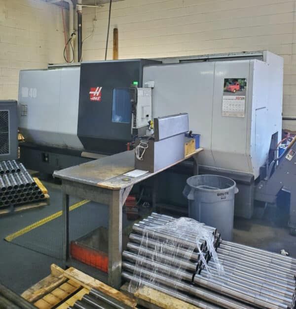 Haas HAAS CNC Control 2400 RPM ST-40 with Milling 3 Axis