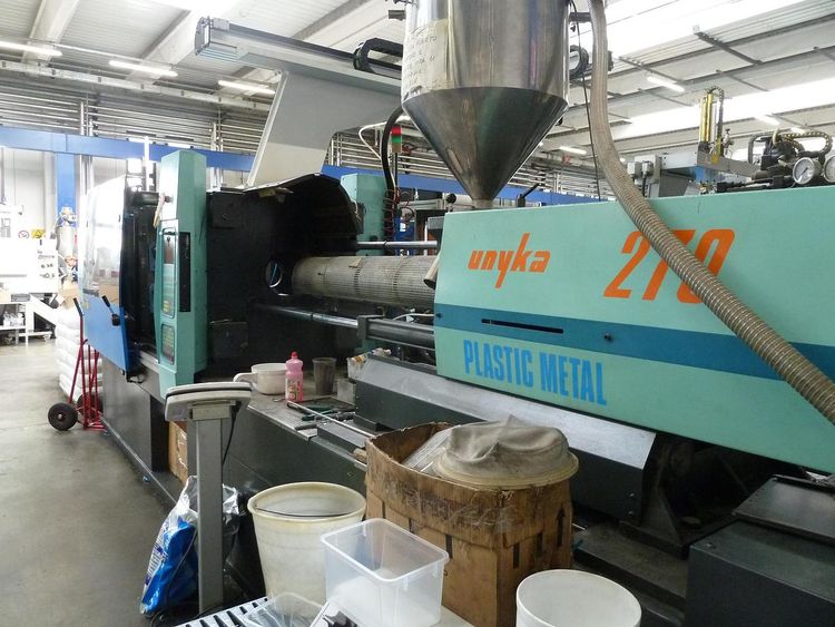 Plastic Metal Unika 270 270 T