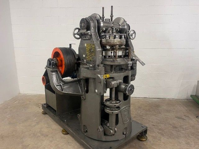 CCS Packard 523R 11-Station Tablet Press
