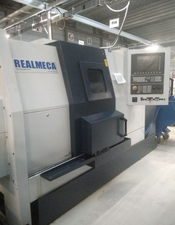 Spinner FANUC 31 IT Sinumerik 3750 RPM TC 82 MC 2 Axis