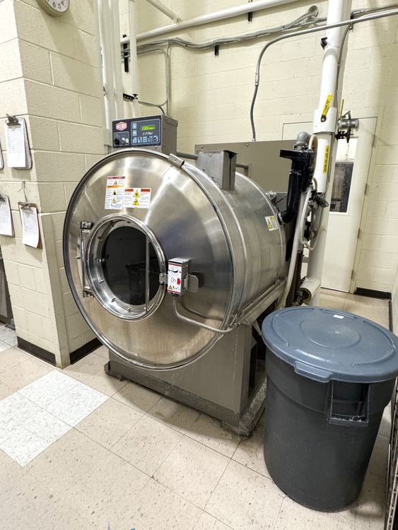 Milnor 42030V6J Washer Extractor